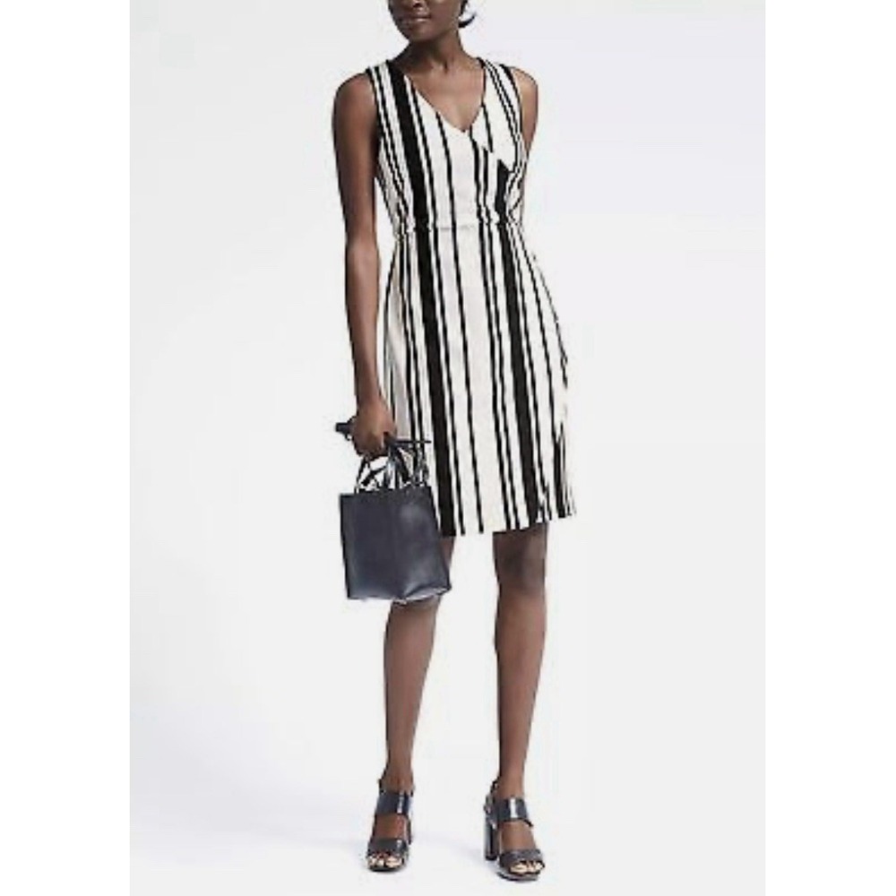 Banana Republic Stripe Knit Dress Sleeveless Navy White Faux Wrap‎ Midi Size 2